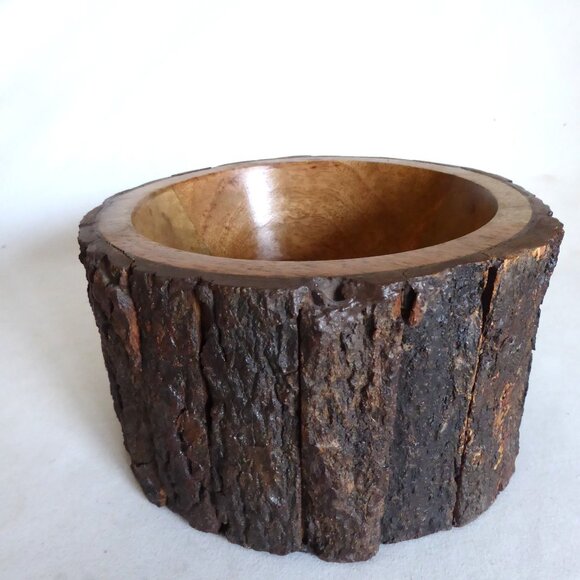 NEW 7” HANDCRAFTED RUSTIC WOOD LOG TREE BARK DECORATIVE BOWL - Picture 3 of 5